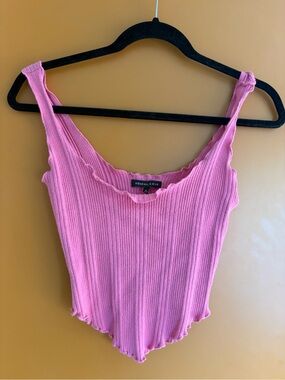 Kendall & Kylie Ribbed Pink Scallop-Trim Tank